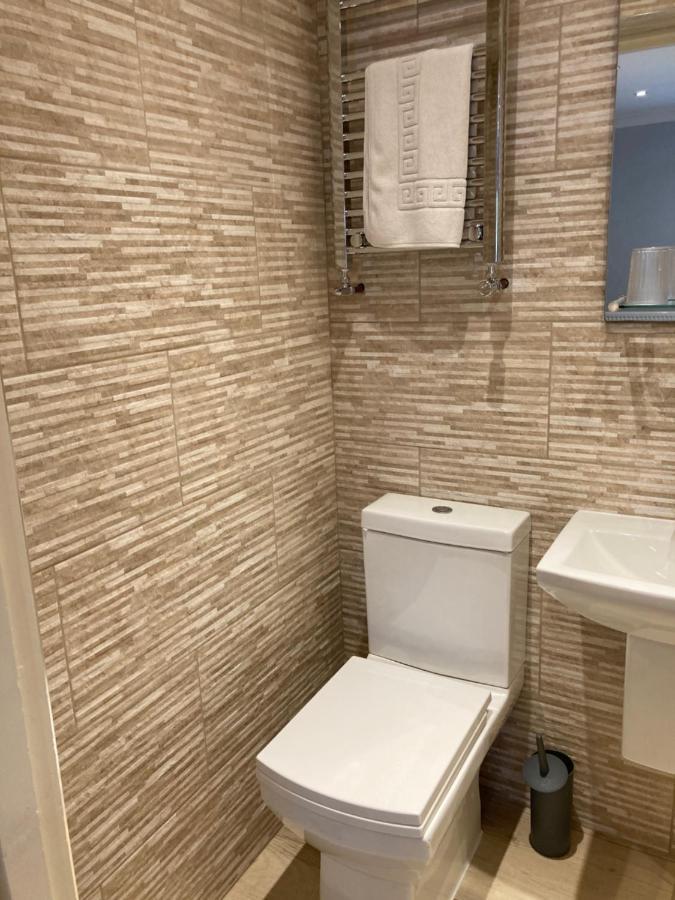 Wicks At 26 Hotel Сандаун Екстериор снимка